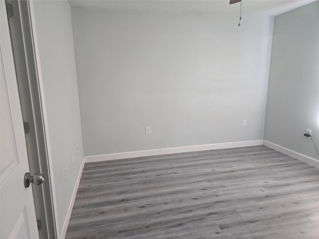 22061 Russell Drive - Photo 3