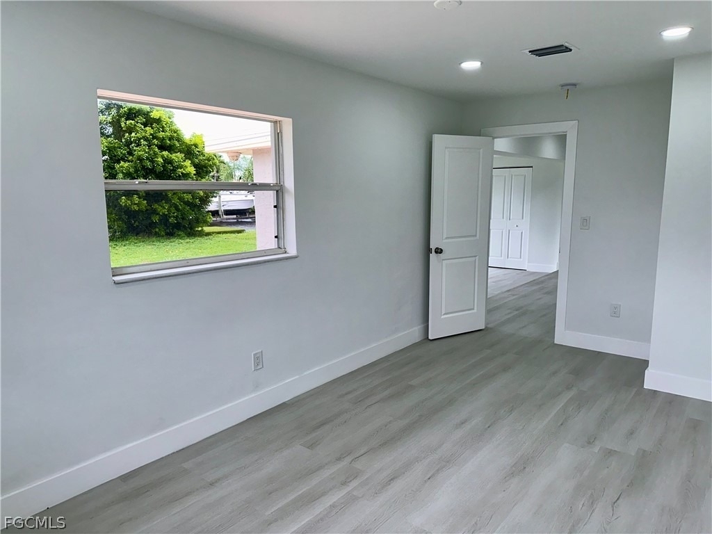 6187 Island Park Court - Photo 9
