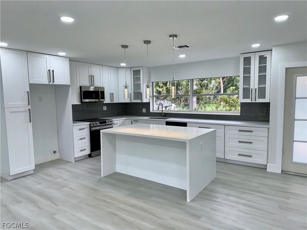 6187 Island Park Court - Photo 3