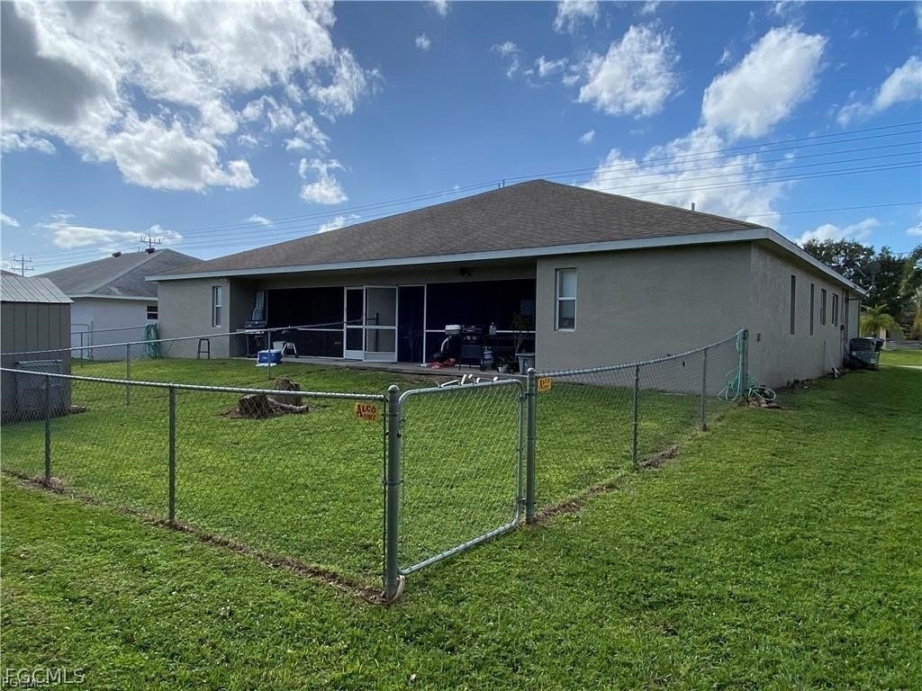 4317 Sw Santa Barbara Place - Photo 1