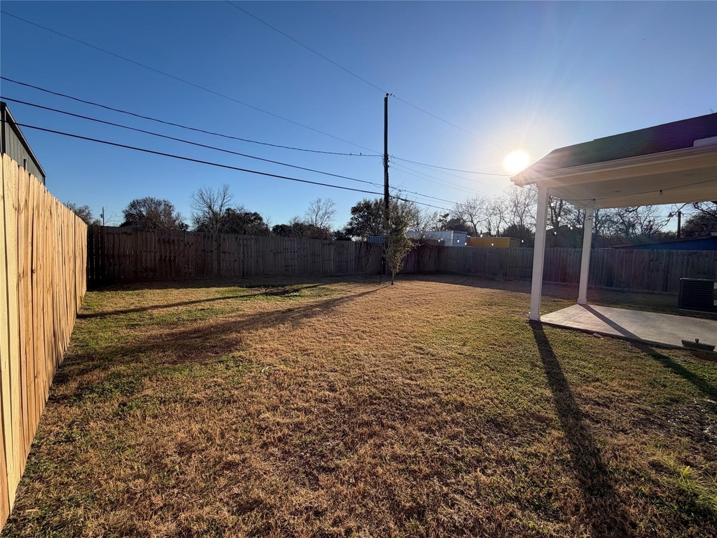 10127 Grover Ln - Photo 9