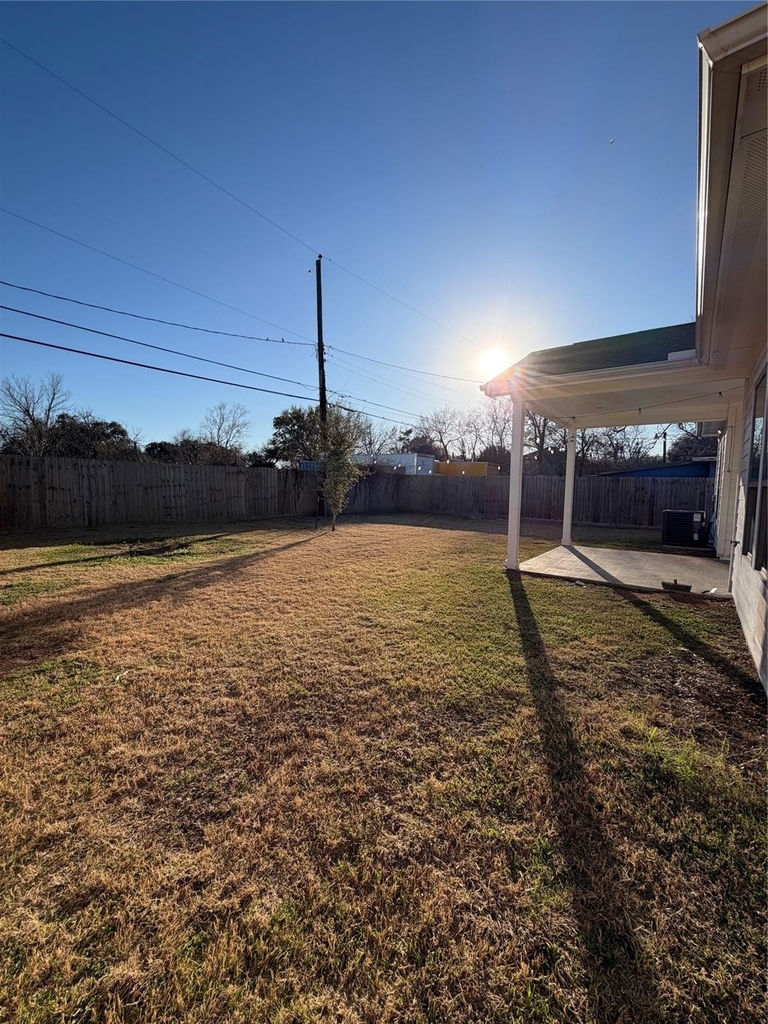 10127 Grover Ln - Photo 12