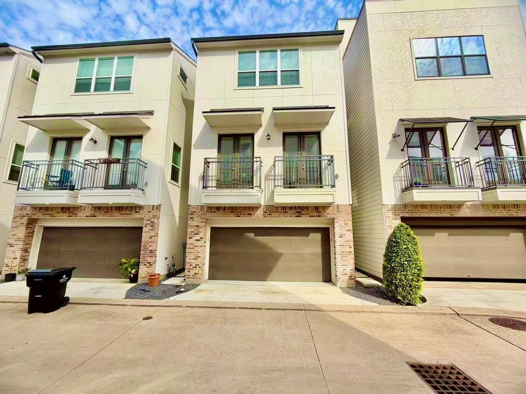 1254 N Post Oak Road - Photo 0
