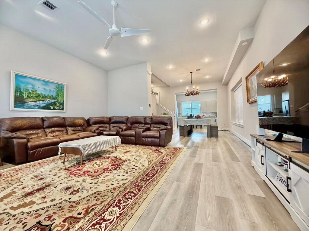1254 N Post Oak Road - Photo 9