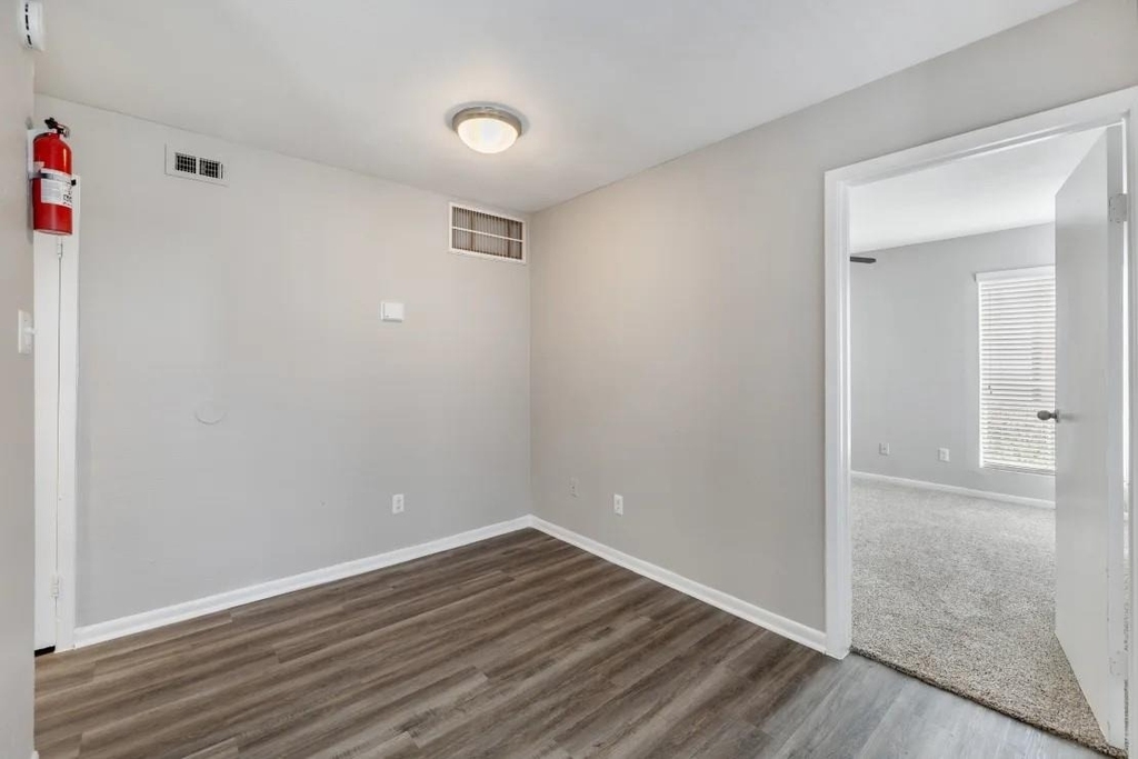 11715 S Glen Drive - Photo 15