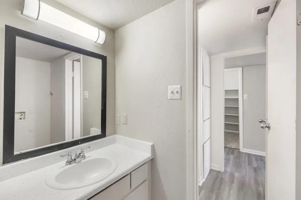 11715 S Glen Drive - Photo 11