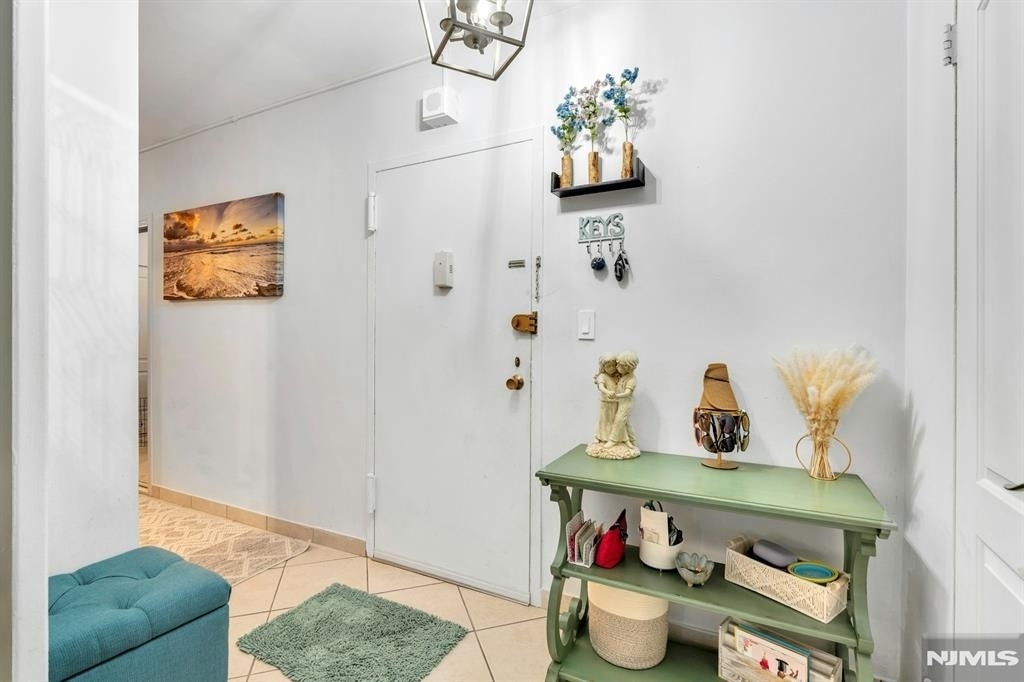 1375 River - Photo 11