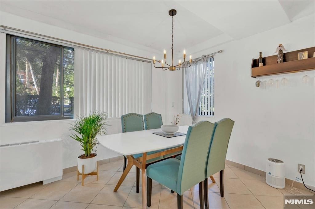 1375 River - Photo 6