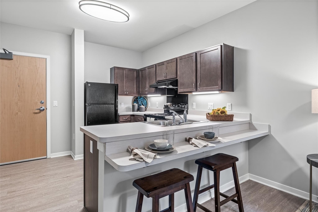 1009 E Dublin Granville Road - Photo 2