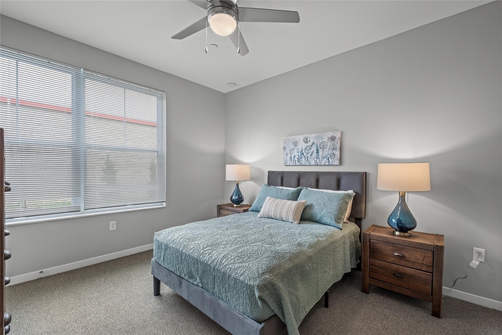 1009 E Dublin Granville Road - Photo 8