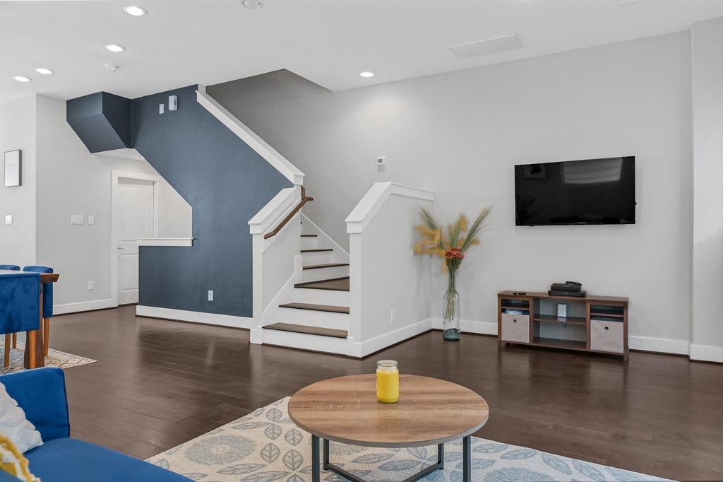 211 Milby Street - Photo 14