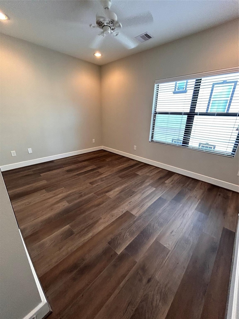 211 Milby Street - Photo 19