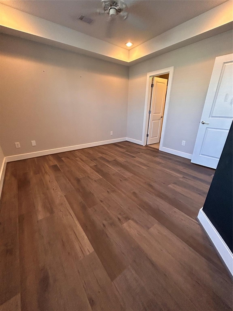 211 Milby Street - Photo 16