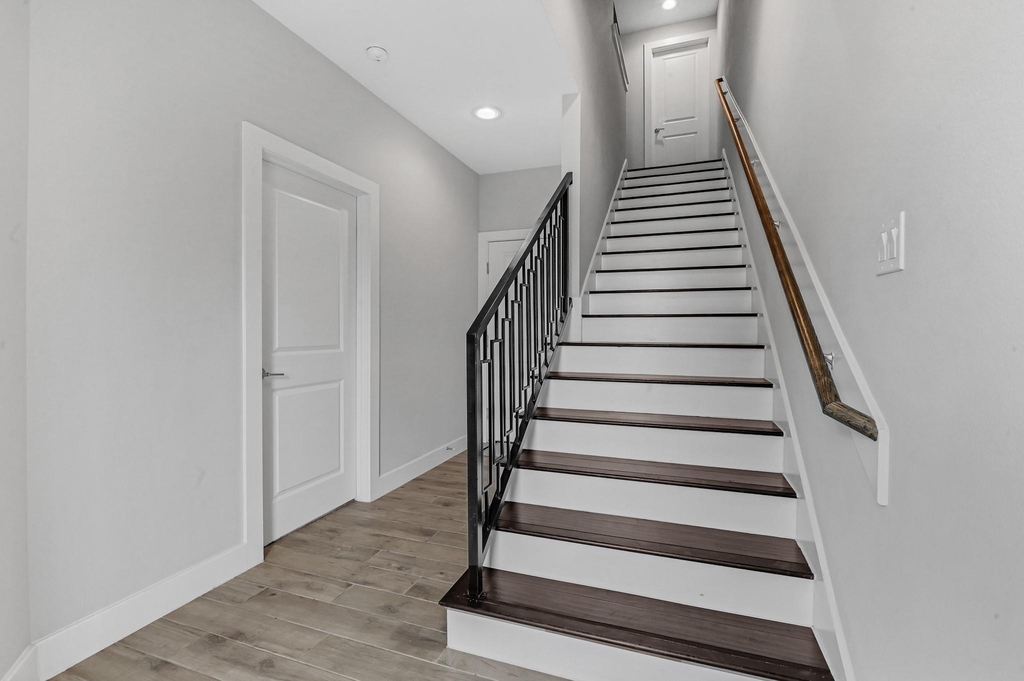 211 Milby Street - Photo 10