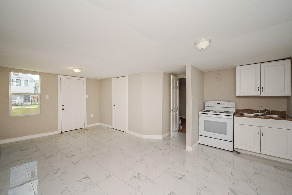 1507 Laird Street - Photo 15