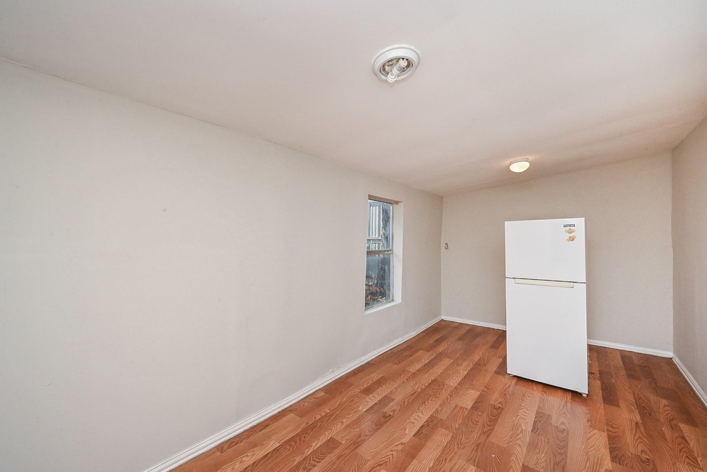 1507 Laird Street - Photo 14