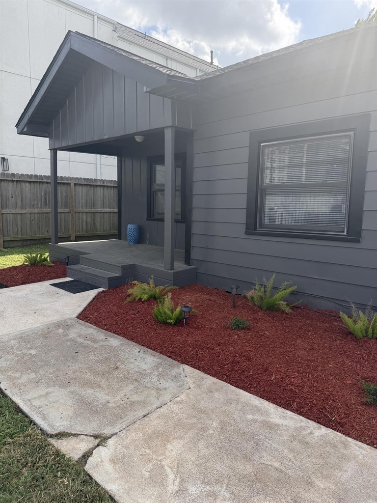 1507 Laird Street - Photo 18