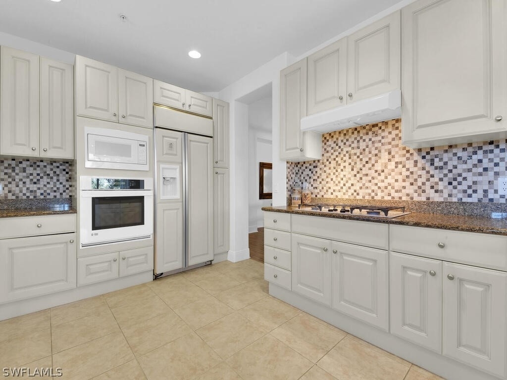 2710 Callista Court - Photo 14