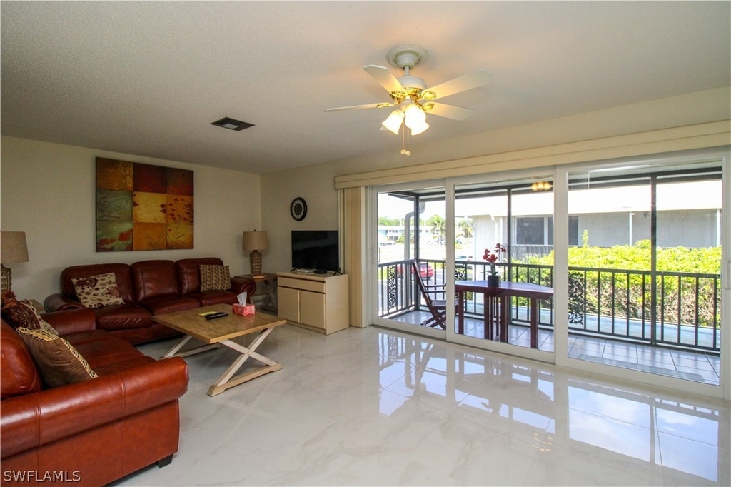 239 Palm Drive - Photo 12
