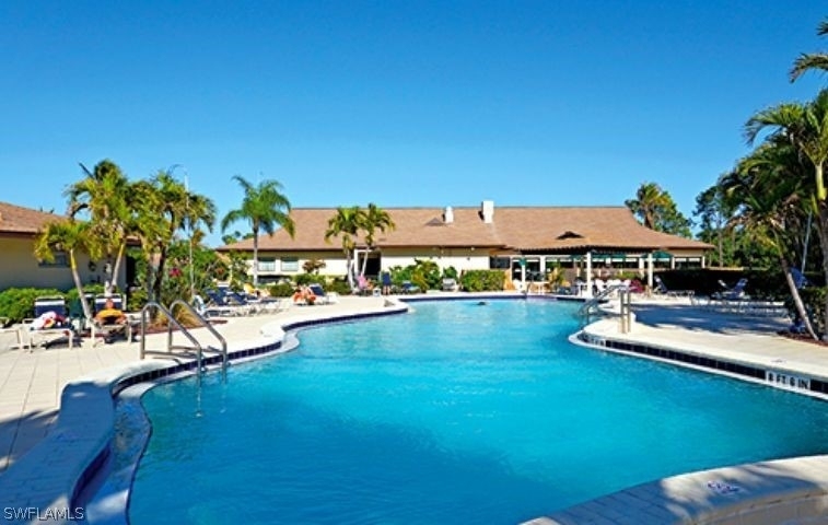 239 Palm Drive - Photo 0