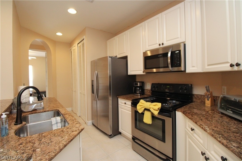 1360 Sweetwater Cove - Photo 6