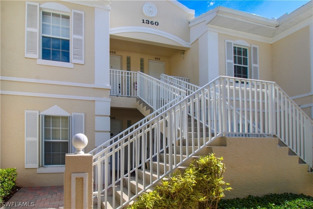 1360 Sweetwater Cove - Photo 1