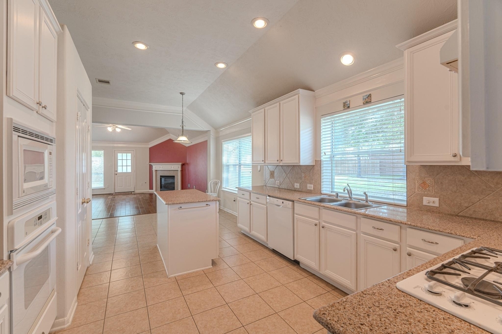 6618 Trenton Lake Lane - Photo 11