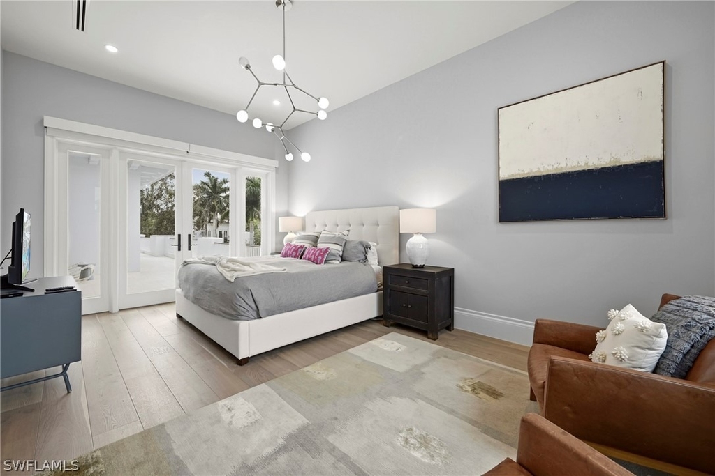 215 3rd Avenue N - Photo 24