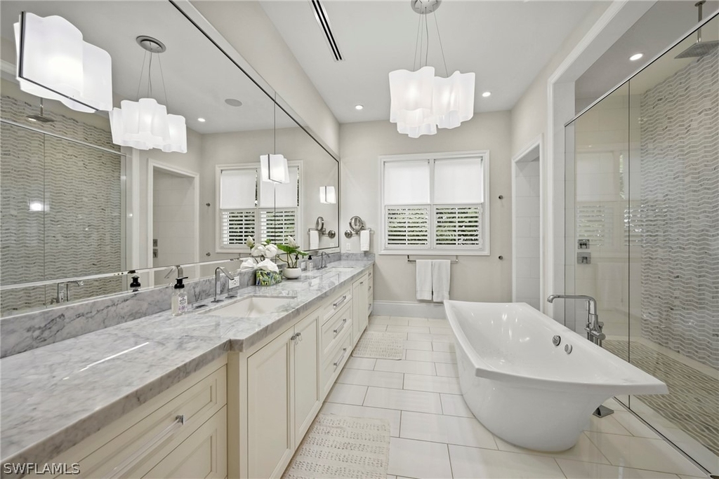 215 3rd Avenue N - Photo 14