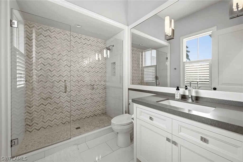 215 3rd Avenue N - Photo 26