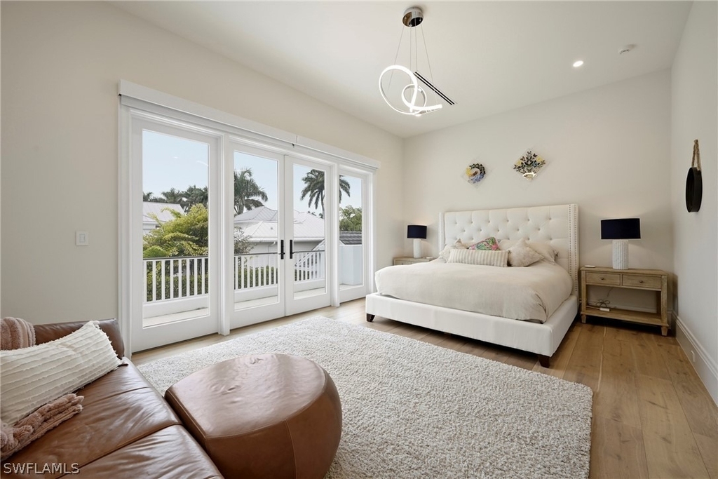 215 3rd Avenue N - Photo 30