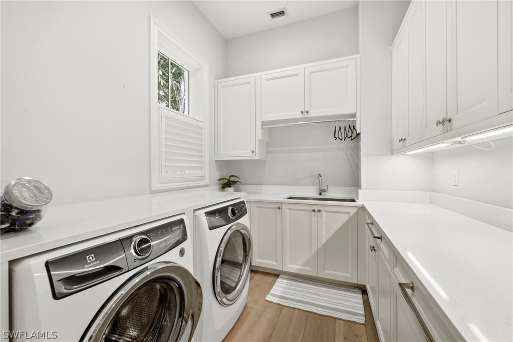 215 3rd Avenue N - Photo 20