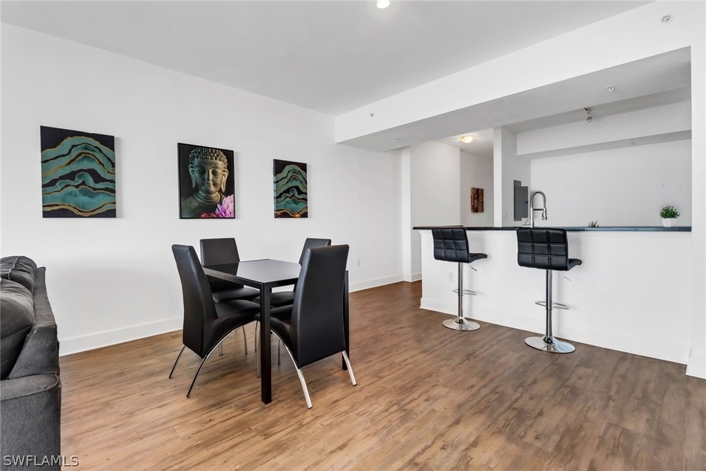 3000 Oasis Grand Boulevard - Photo 12