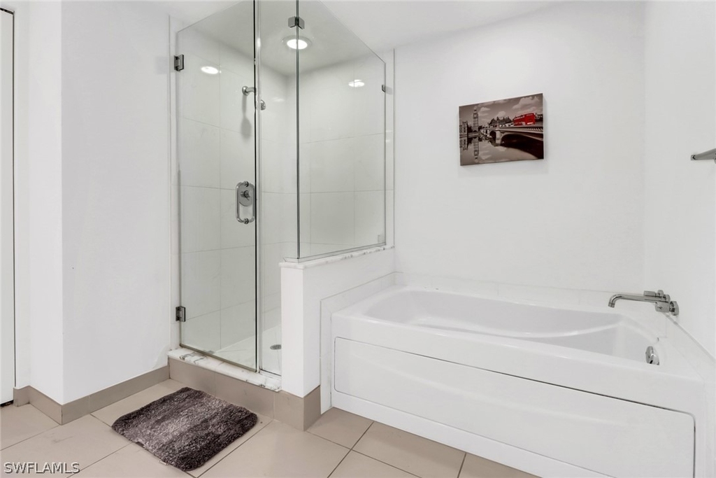 3000 Oasis Grand Boulevard - Photo 22