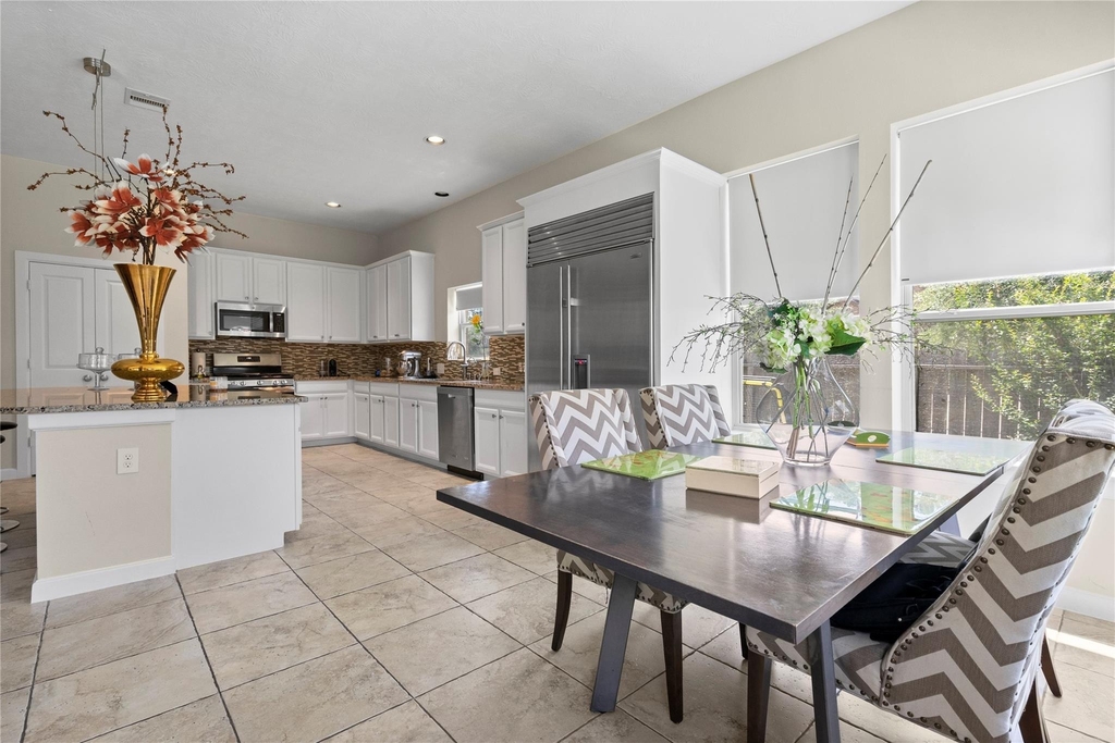 31503 Reston Cliff Court - Photo 11