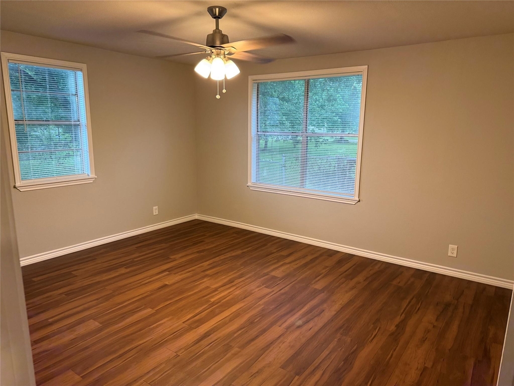1934 Austin Avenue - Photo 10