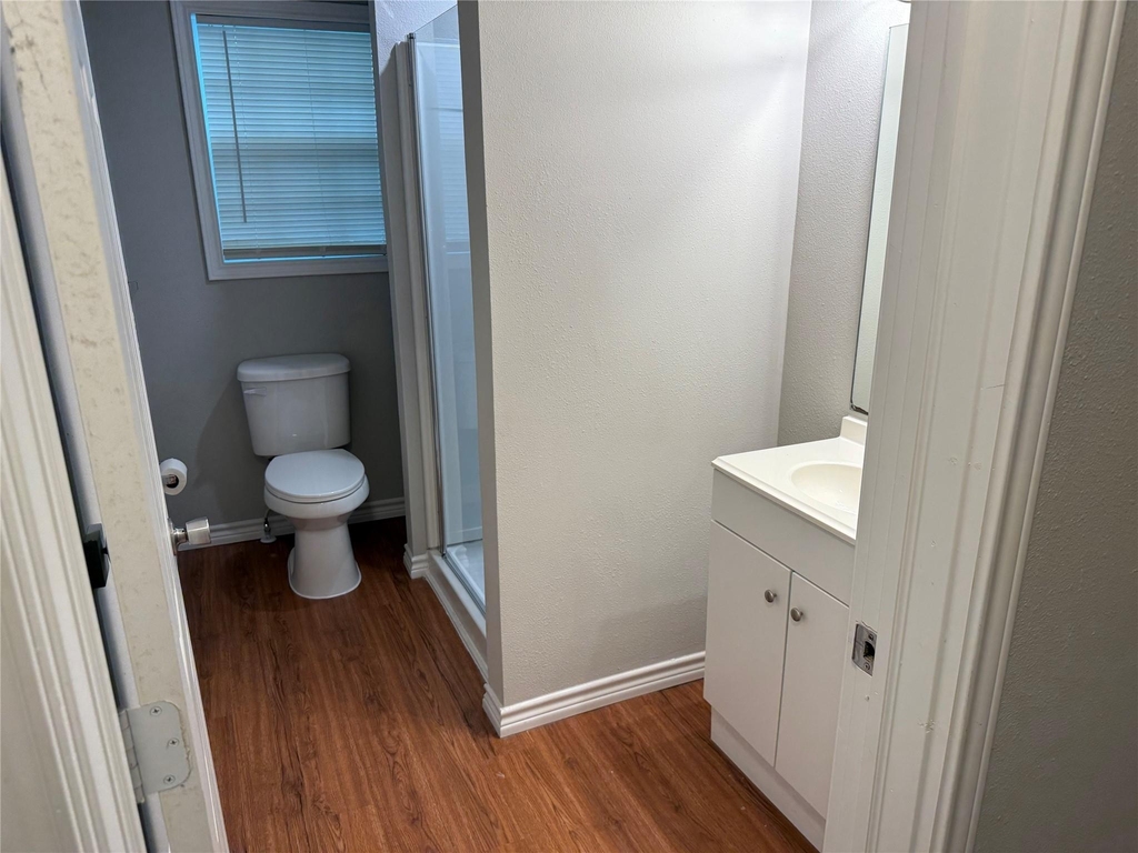 1934 Austin Avenue - Photo 15