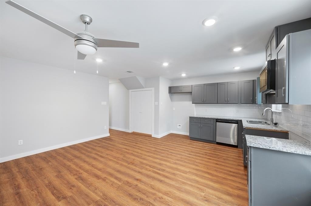 6609 Bacher Street - Photo 2