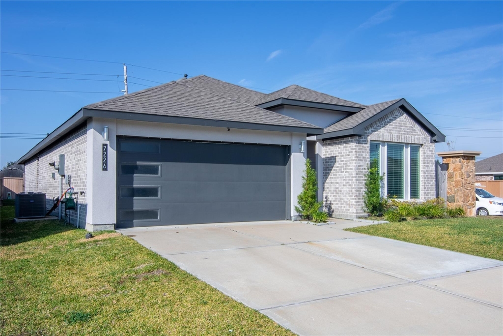 7226 Telford Hollow Trail - Photo 1