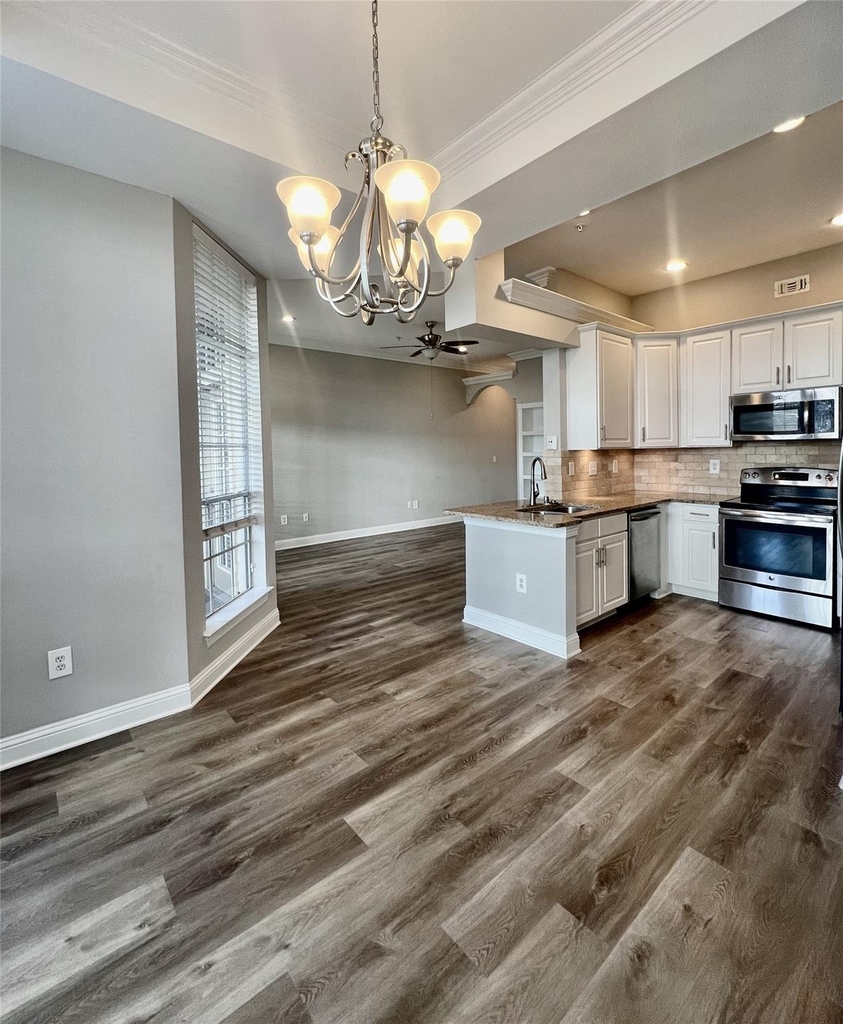 5353 Memorial Drive - Photo 0