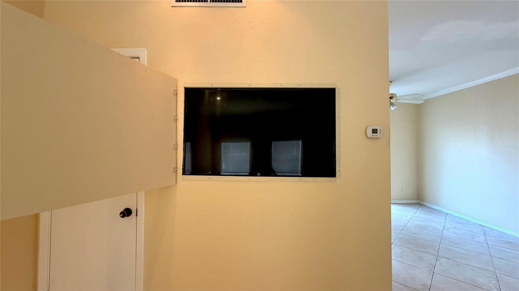 11710 Southlake Drive - Photo 7