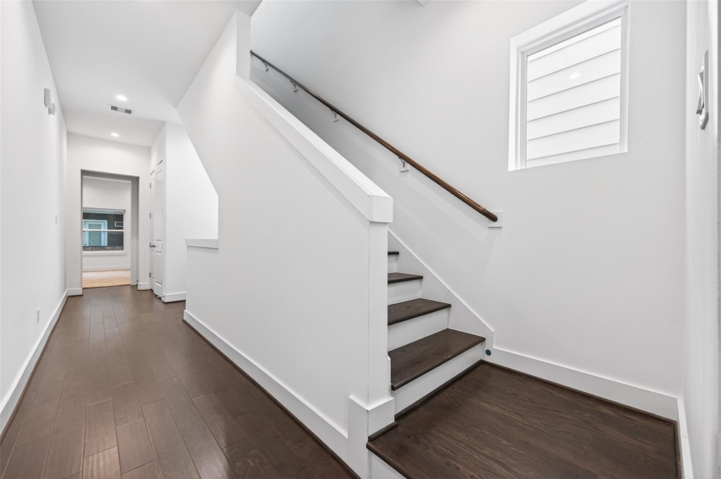 5841 Dolores Street - Photo 17