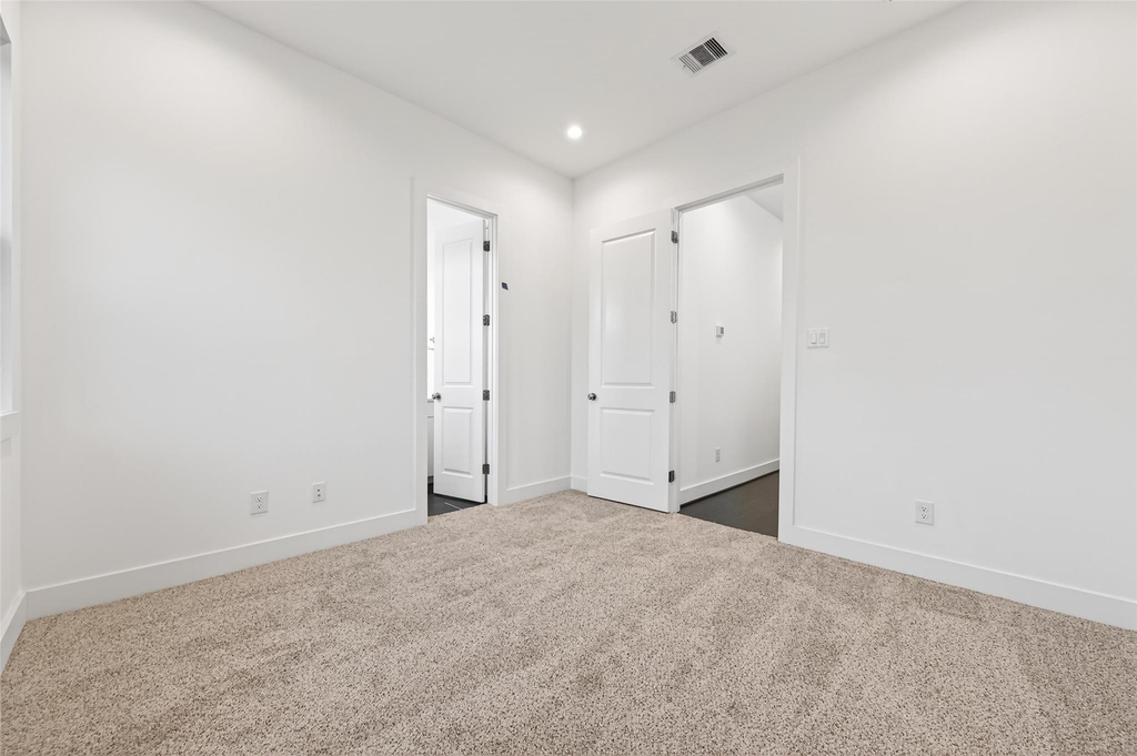 5841 Dolores Street - Photo 13