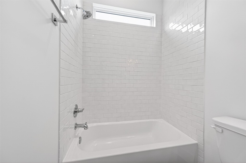 5841 Dolores Street - Photo 15