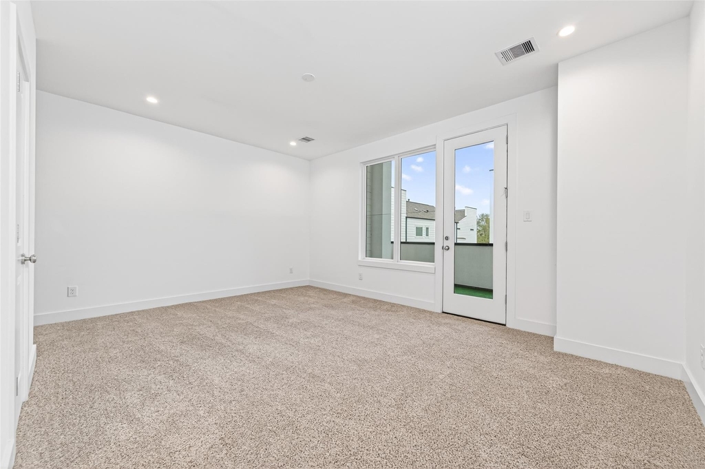 5841 Dolores Street - Photo 32