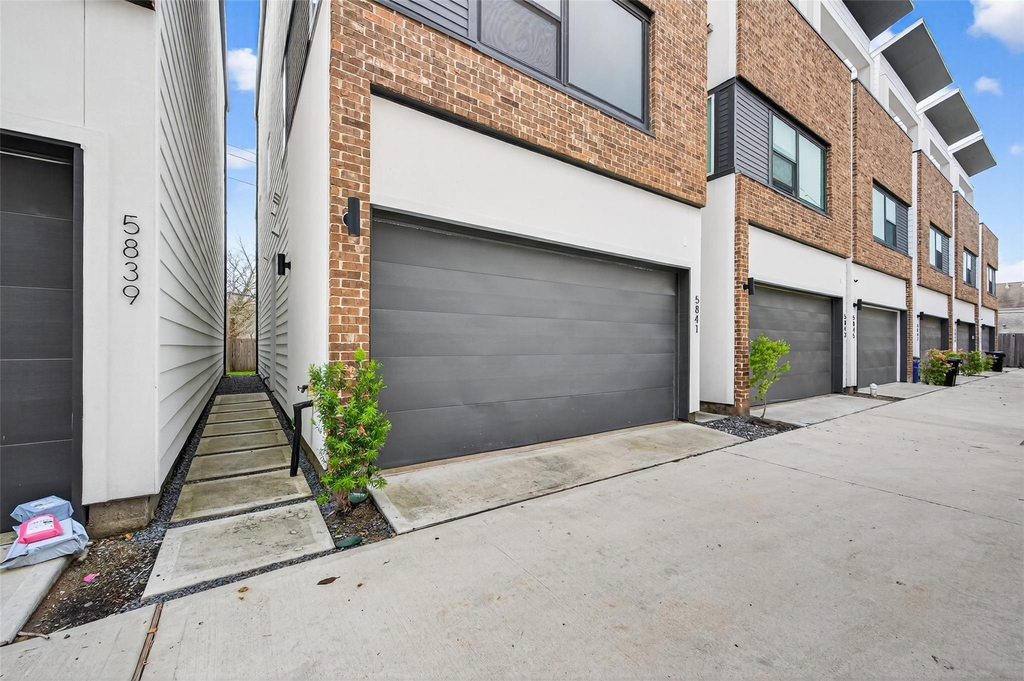 5841 Dolores Street - Photo 1