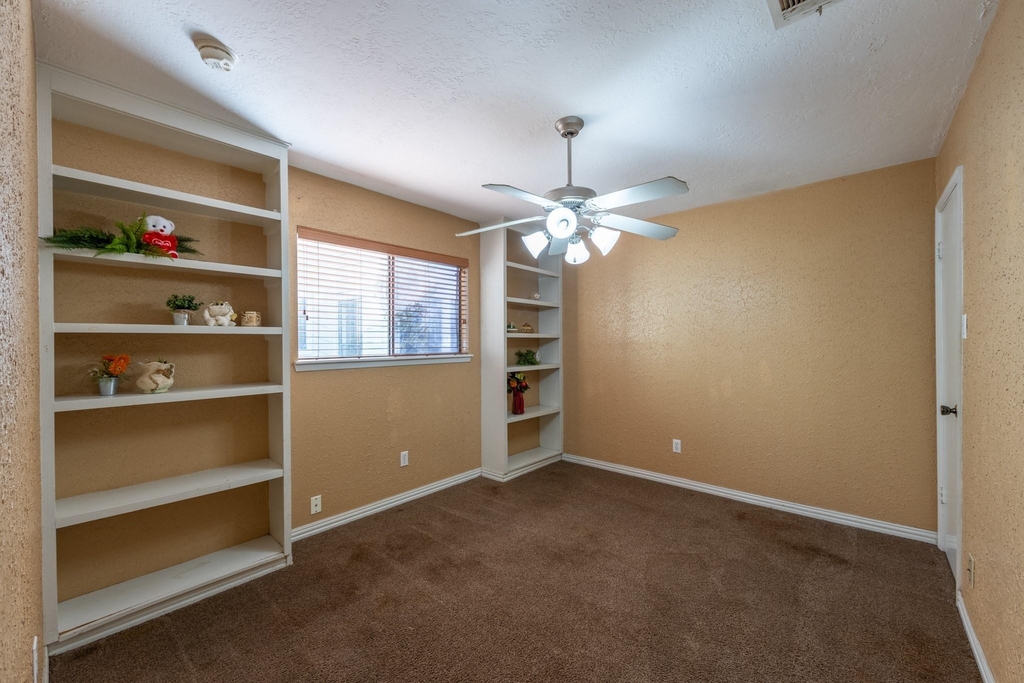 6030 Gallant Forest Drive - Photo 23