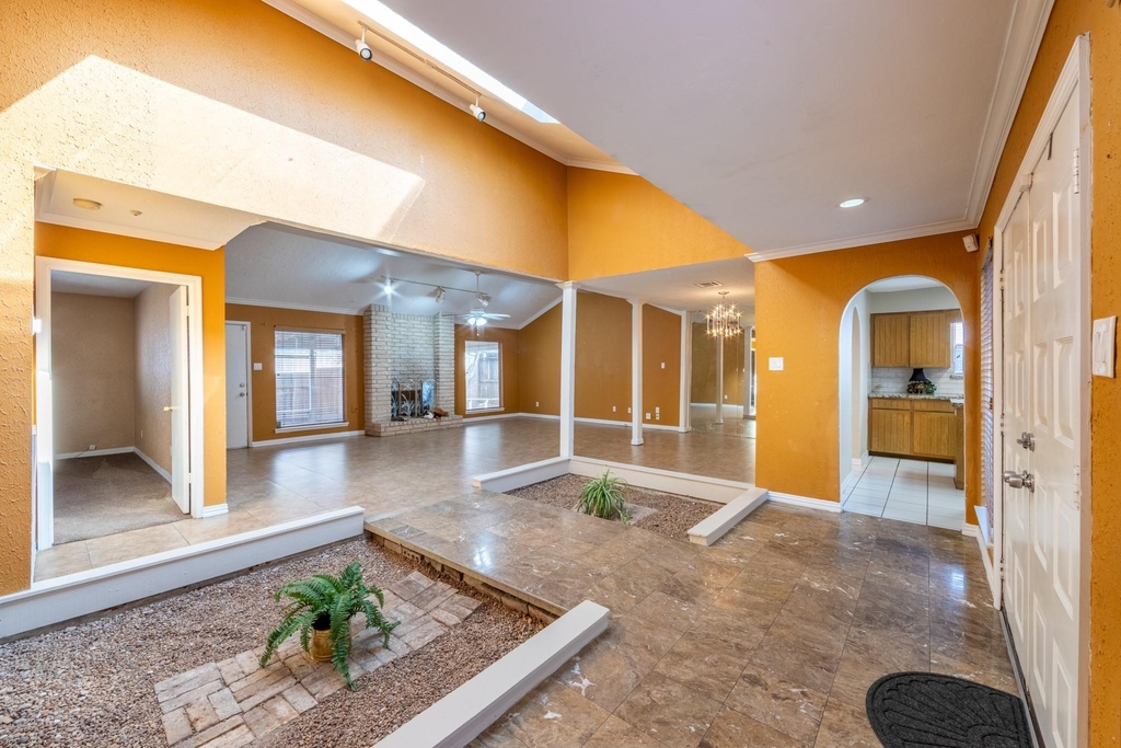6030 Gallant Forest Drive - Photo 4