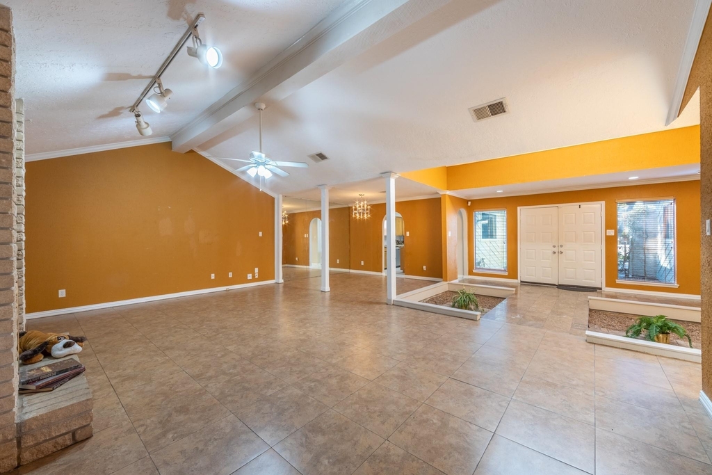 6030 Gallant Forest Drive - Photo 5