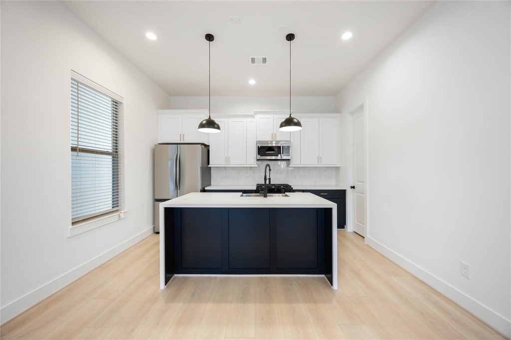 2528 Live Oak Street - Photo 4
